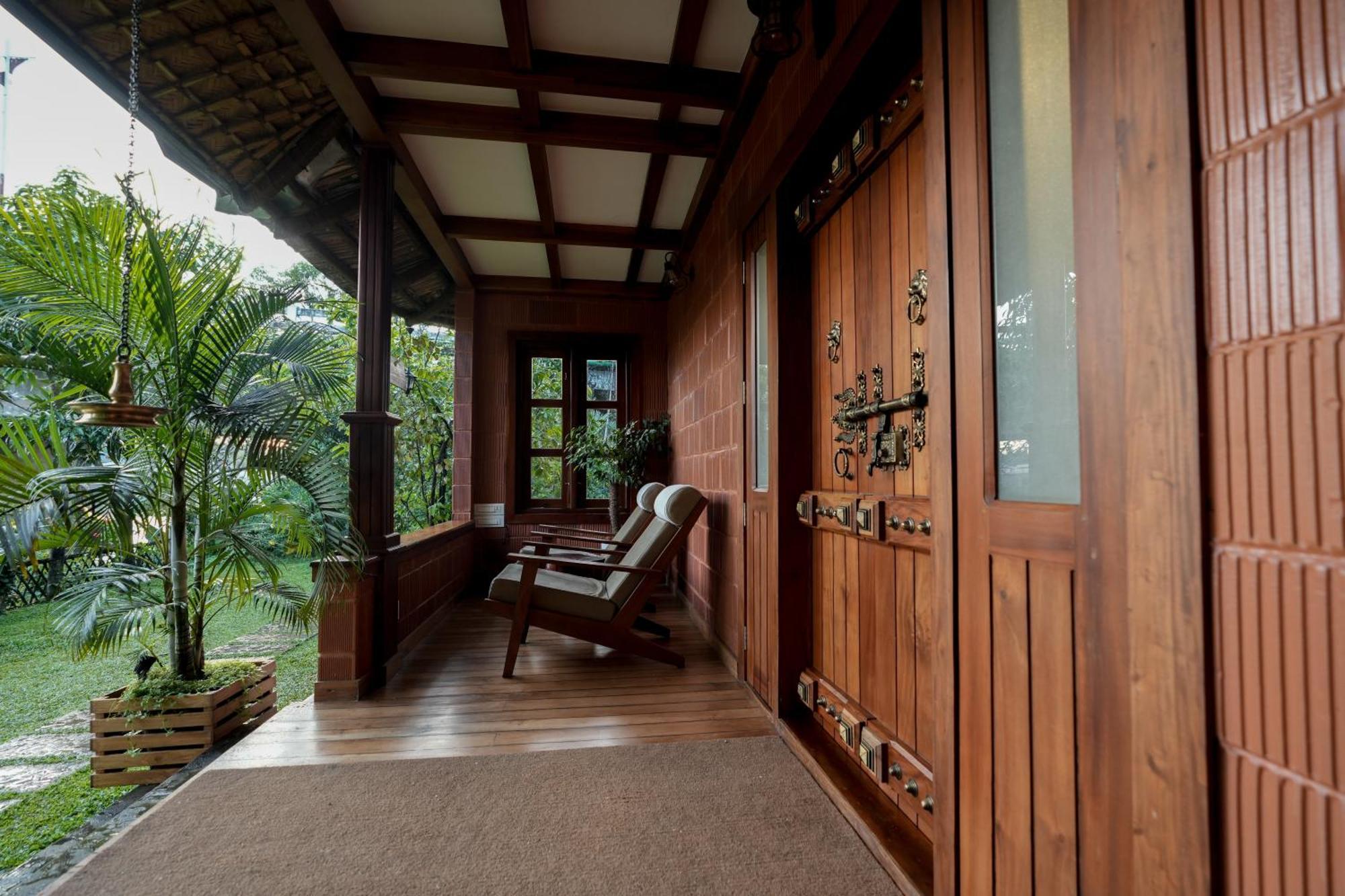 Little Chembaka Guest House Kumarakom Exterior photo